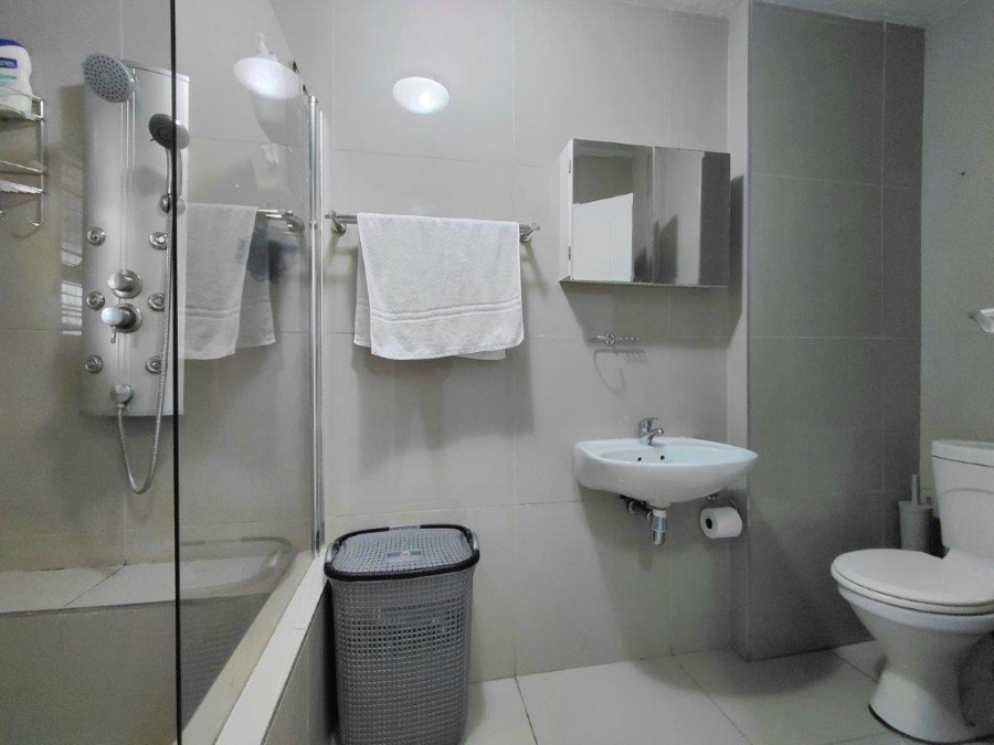 1 Bedroom Property for Sale in Whispering Pines Western Cape